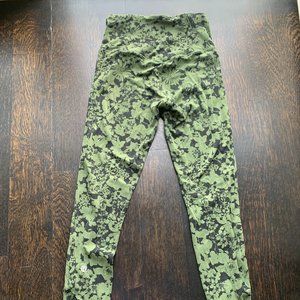 Lululemon Floral Print Leggings Size 4